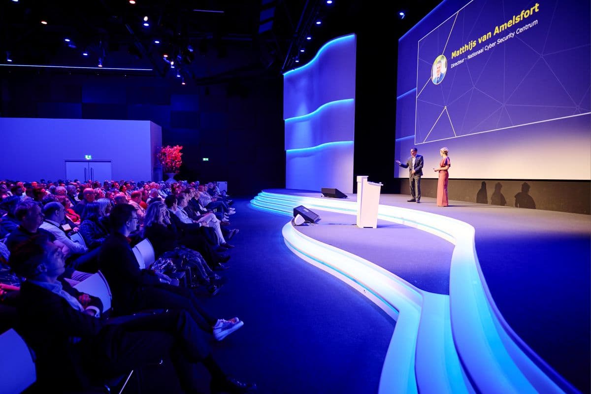 Matthijs van Amelsfort opende het NCSC Community Event 2026 in het NBC in Nieuwegein